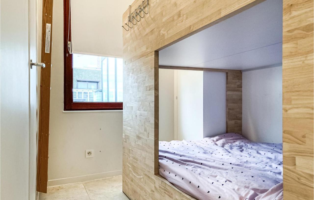 Appartement Beautiful In With Wifi&1 Bedrooms
